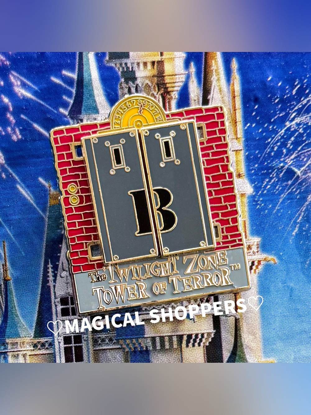 Disney Parks 2006 Twilight Zone Tower of Terror Stitch Bellhop Slider Pin Rare